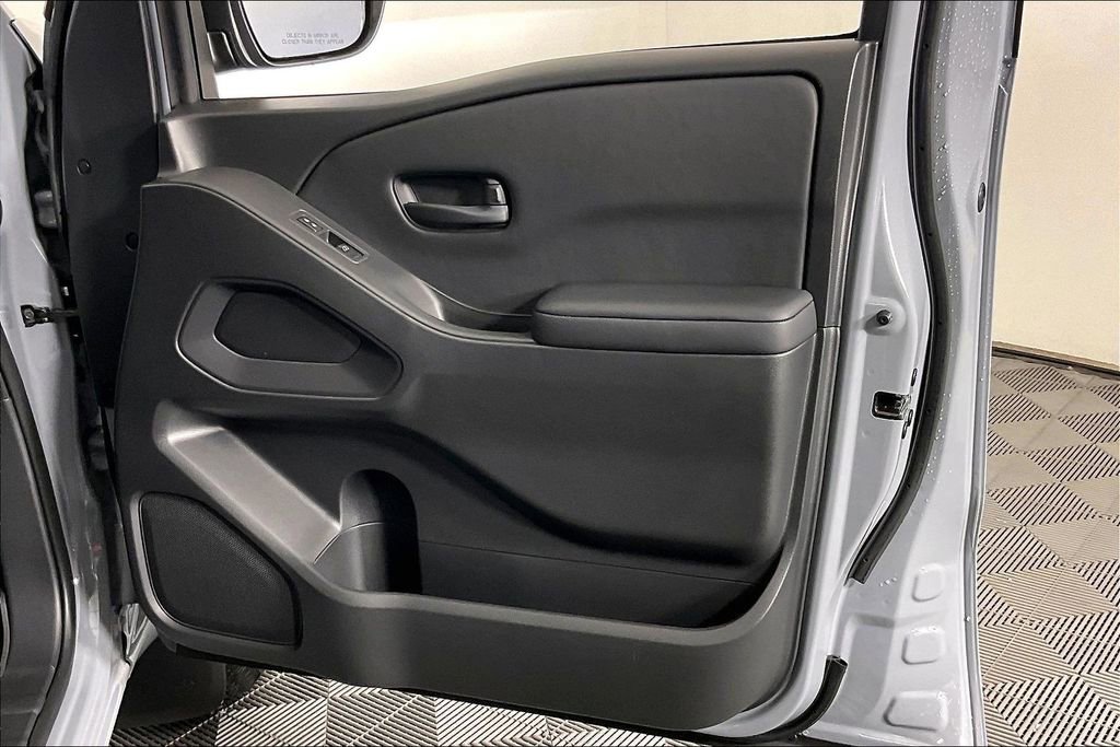 New 2026 Nissan Frontier SV w/ Tow Package image 24