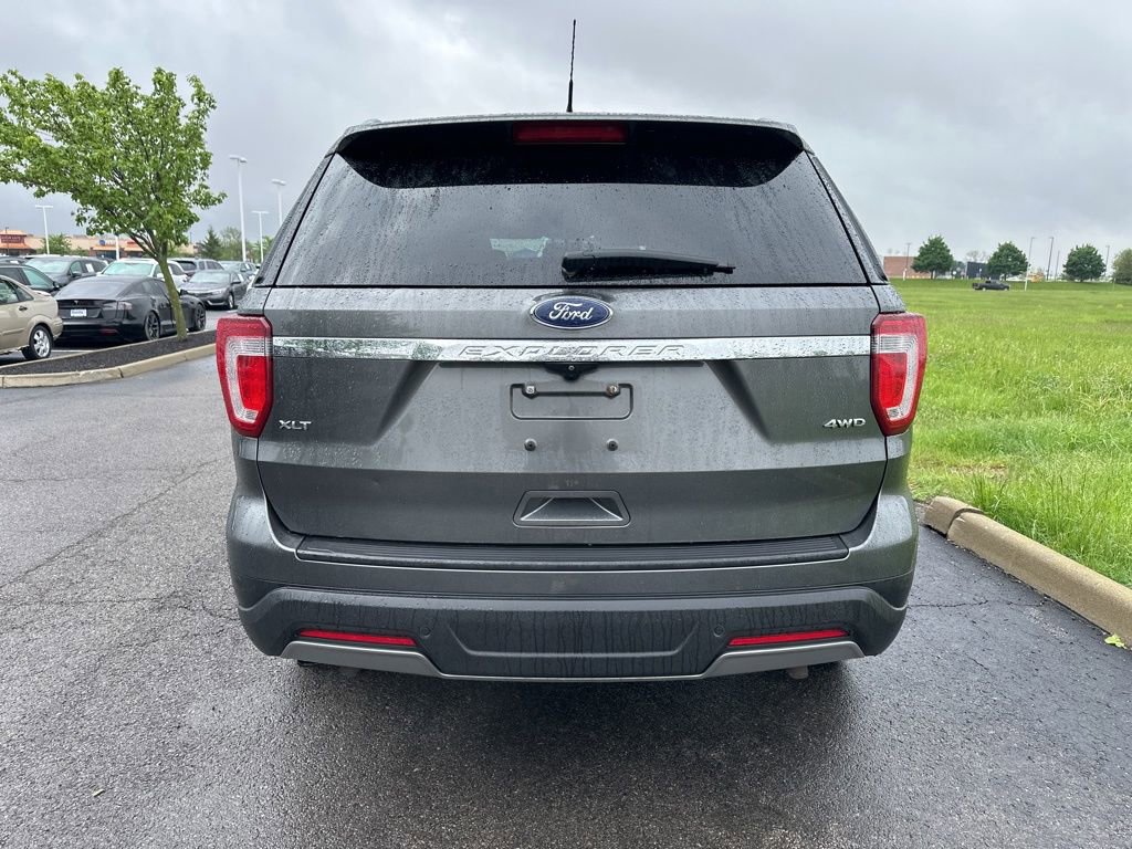 Used 2019 Ford Explorer XLT w/ Equipment Group 202A AWD/4WD image 10