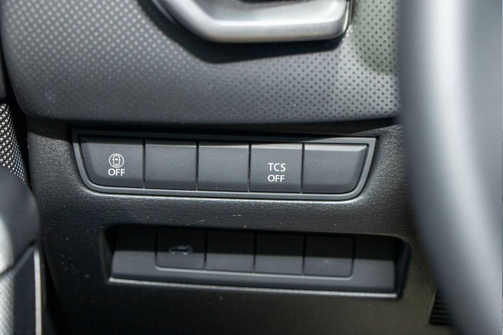 Used 2025 MAZDA CX-50 AWD 2.5 S w/ Cargo Package image 28