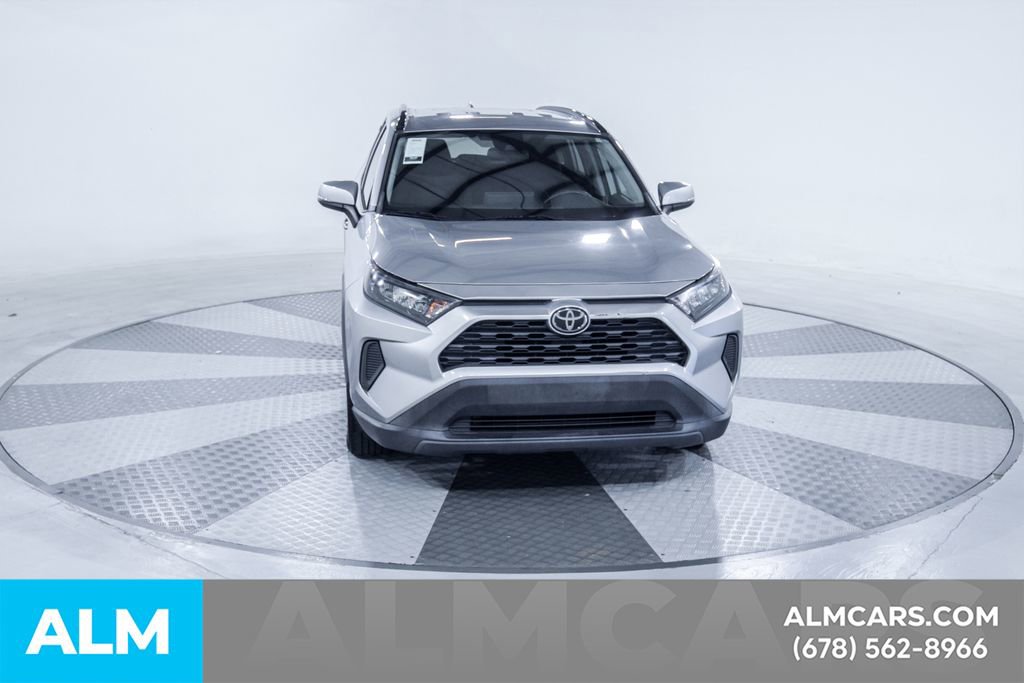 Used 2020 Toyota RAV4 LE FWD image 15