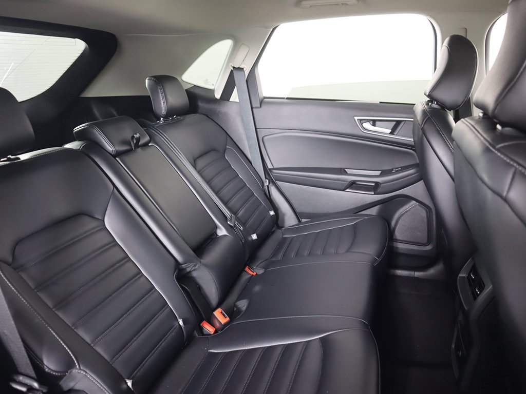 Used 2024 Ford Edge SEL image 32