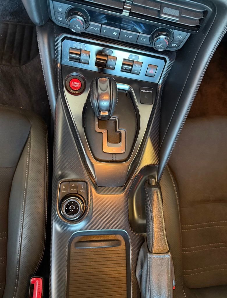 Used 2019 Nissan GT-R Premium image 22