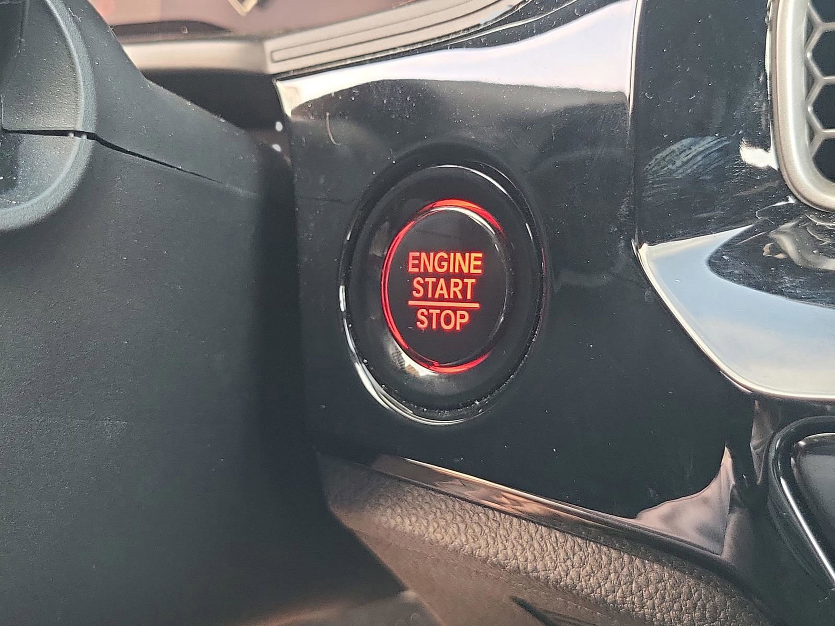 Certified 2025 Honda Civic Sport image 30