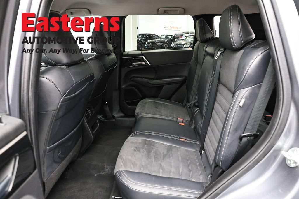 Used 2024 Mitsubishi Outlander SE FWD image 21