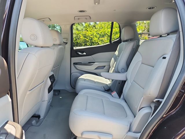 Certified 2020 GMC Acadia SLT w/ Driver Alert Package II FWD image 9