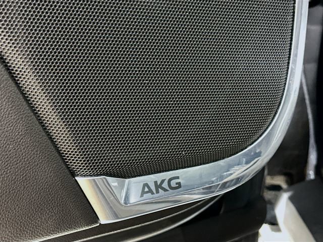 Used 2024 Cadillac Escalade ESV Luxury w/ LPO, Floor Liner Package image 20