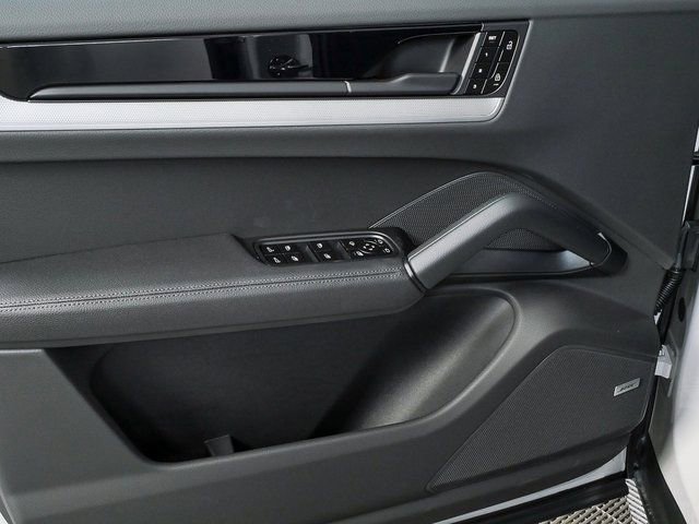 New 2026 Porsche Cayenne image 6