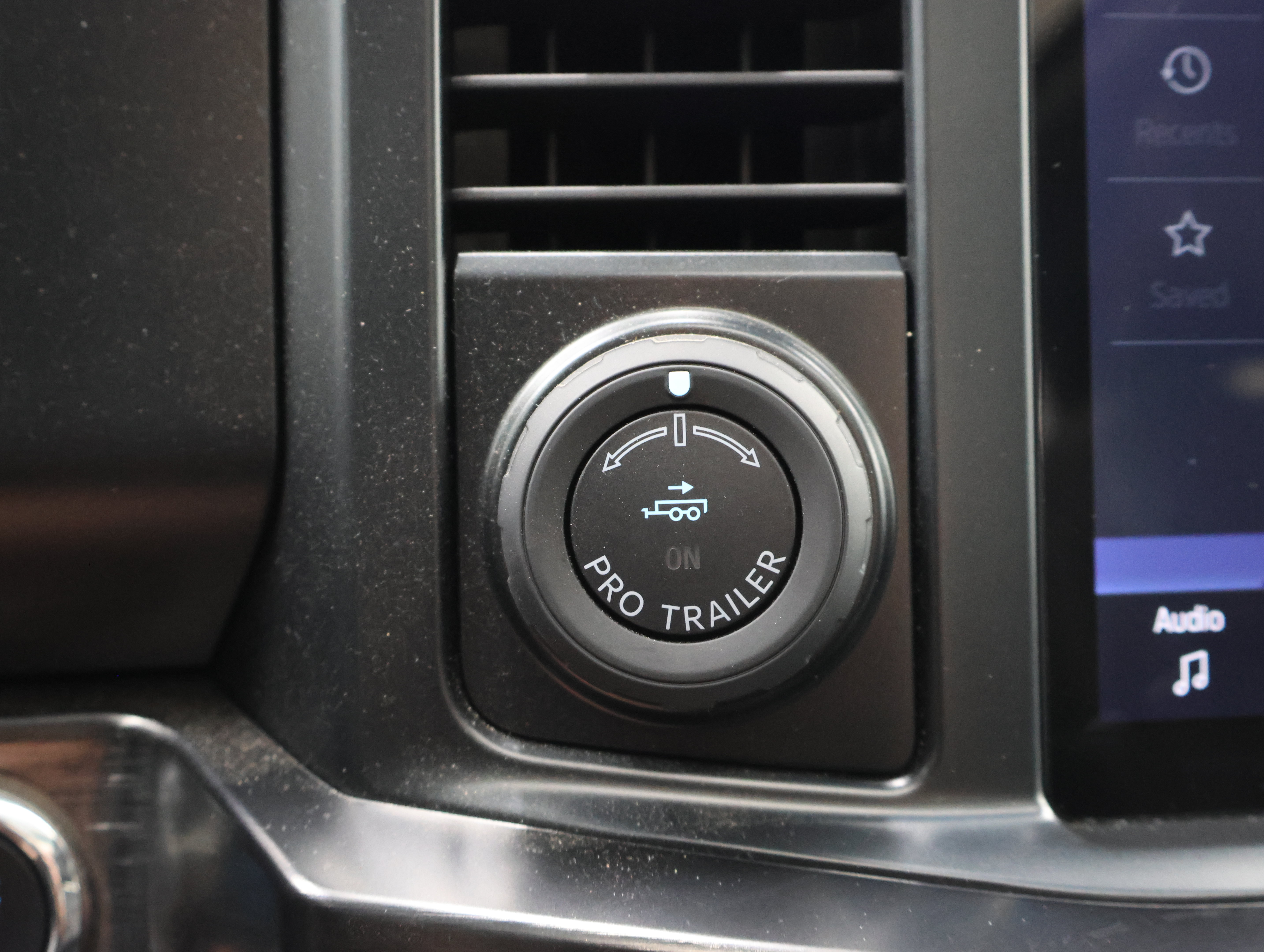 Used 2024 Ford F250 Lariat w/ Lariat Ultimate Package AWD/4WD image 54