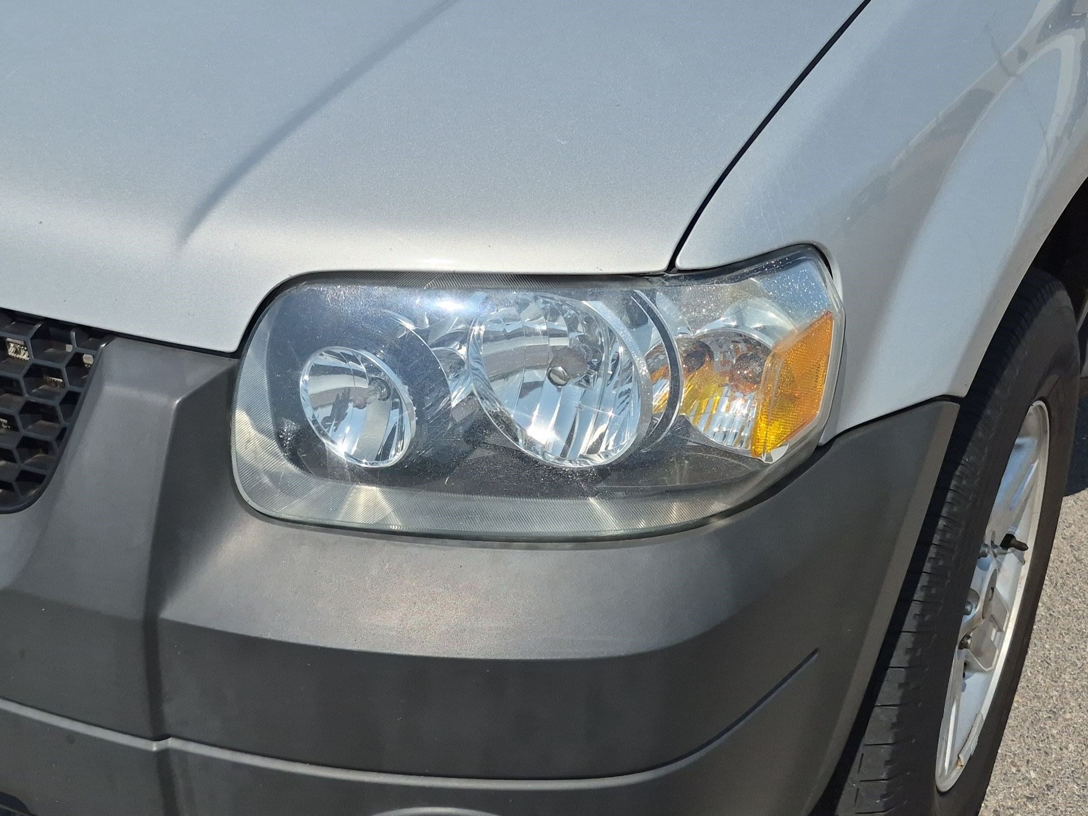 Used 2005 Ford Escape 4WD Hybrid image 10