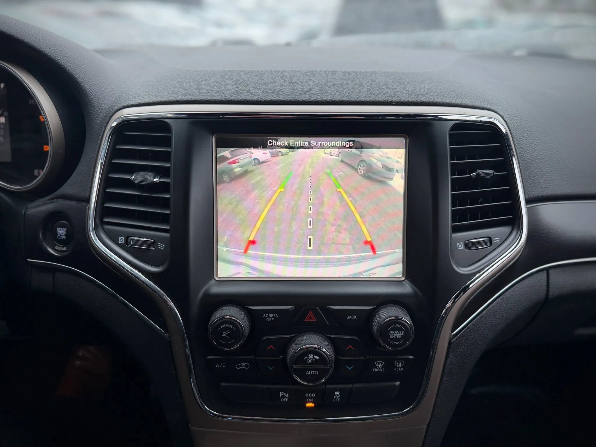 Used 2014 Jeep Grand Cherokee Limited image 14