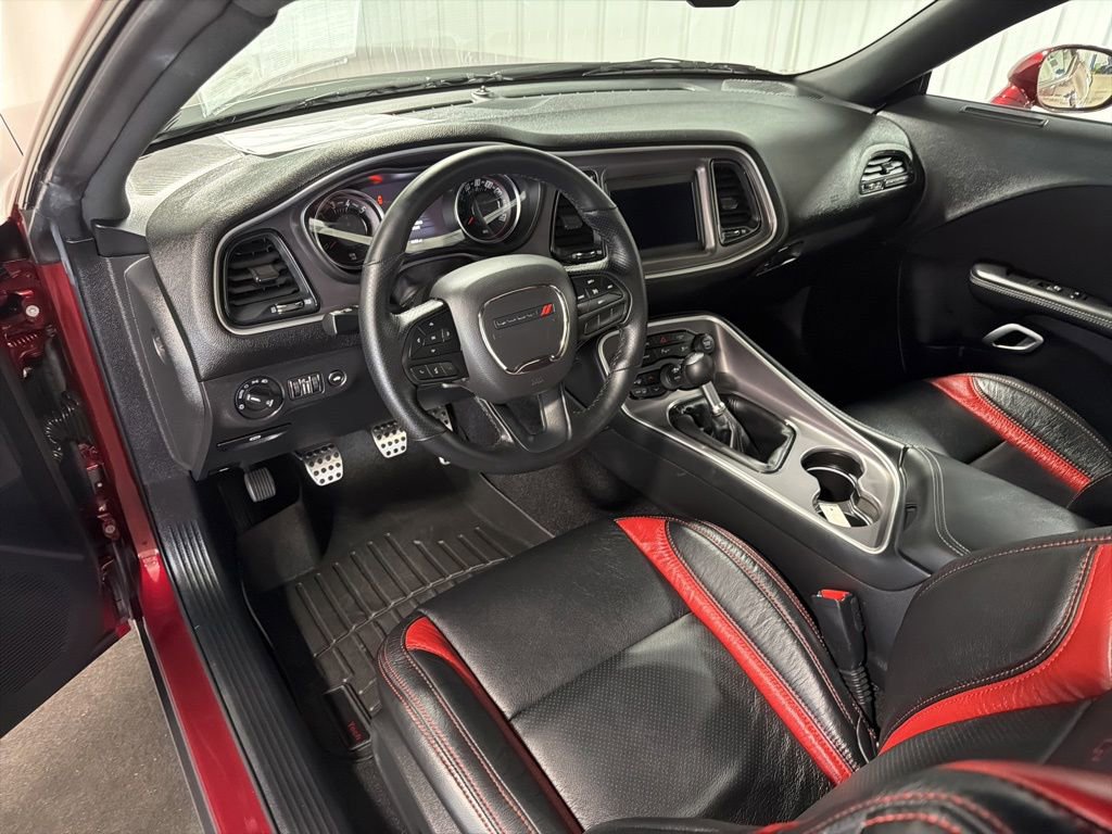 Used 2022 Dodge Challenger R/T w/ Cold Weather Group RWD image 3