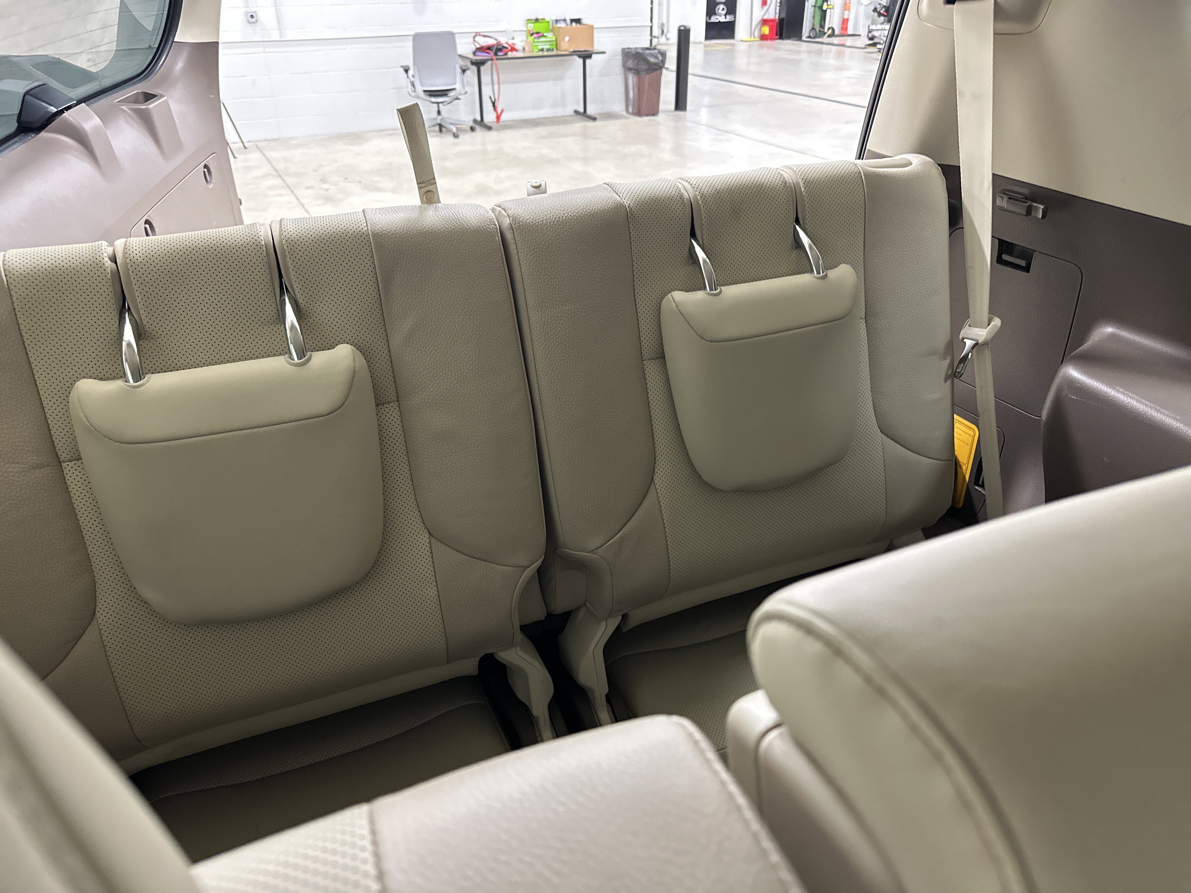 Used 2019 Lexus GX 460 Premium w/ Premium Package AWD/4WD image 32