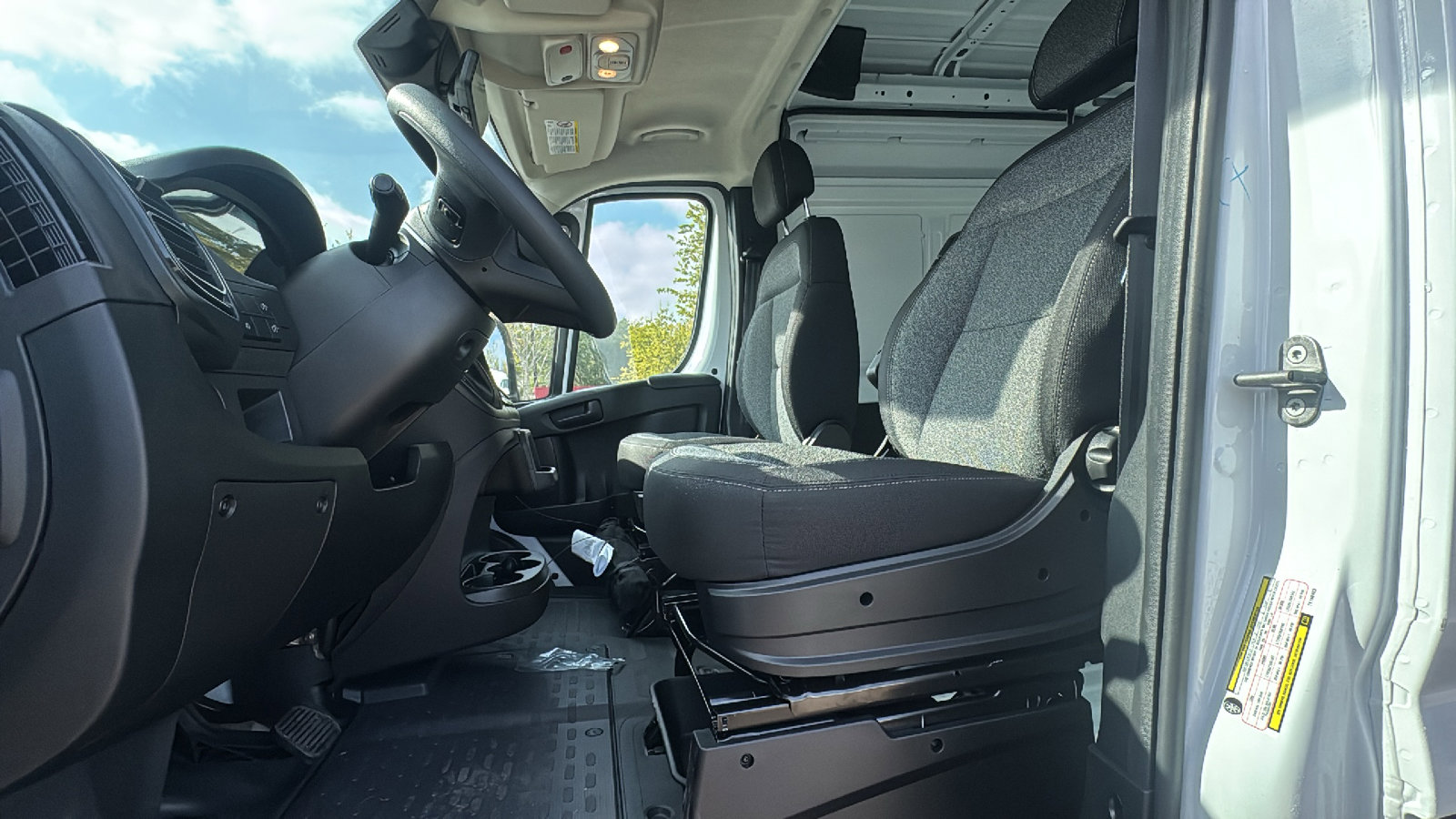 New 2026 RAM ProMaster 2500 image 9