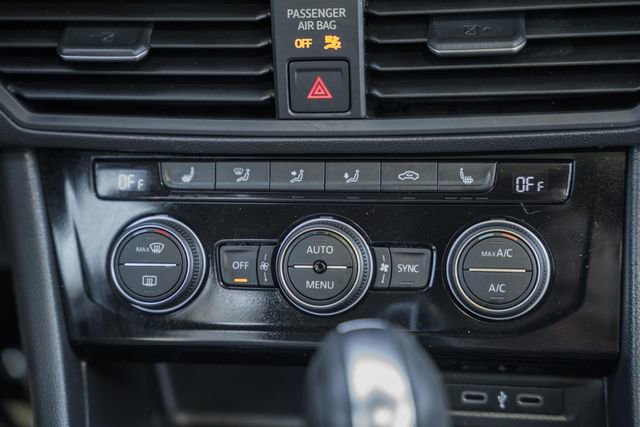 Used 2020 Volkswagen Jetta R-Line image 22