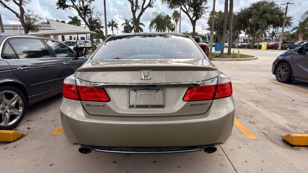 Used 2014 Honda Accord Sport image 9