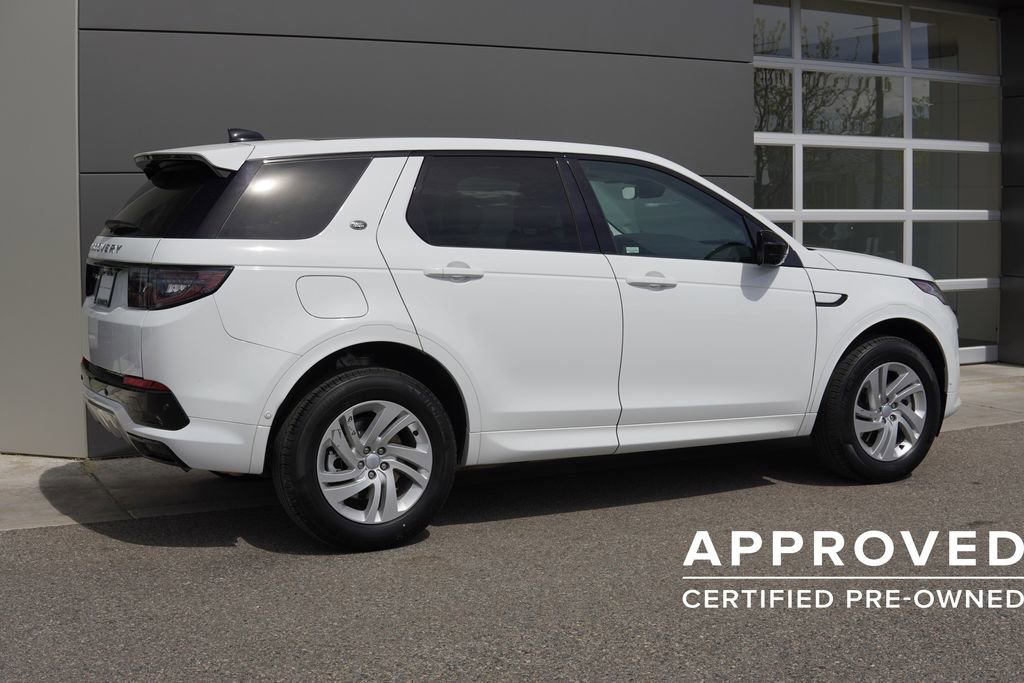 Used 2025 Land Rover Discovery Sport S image 4