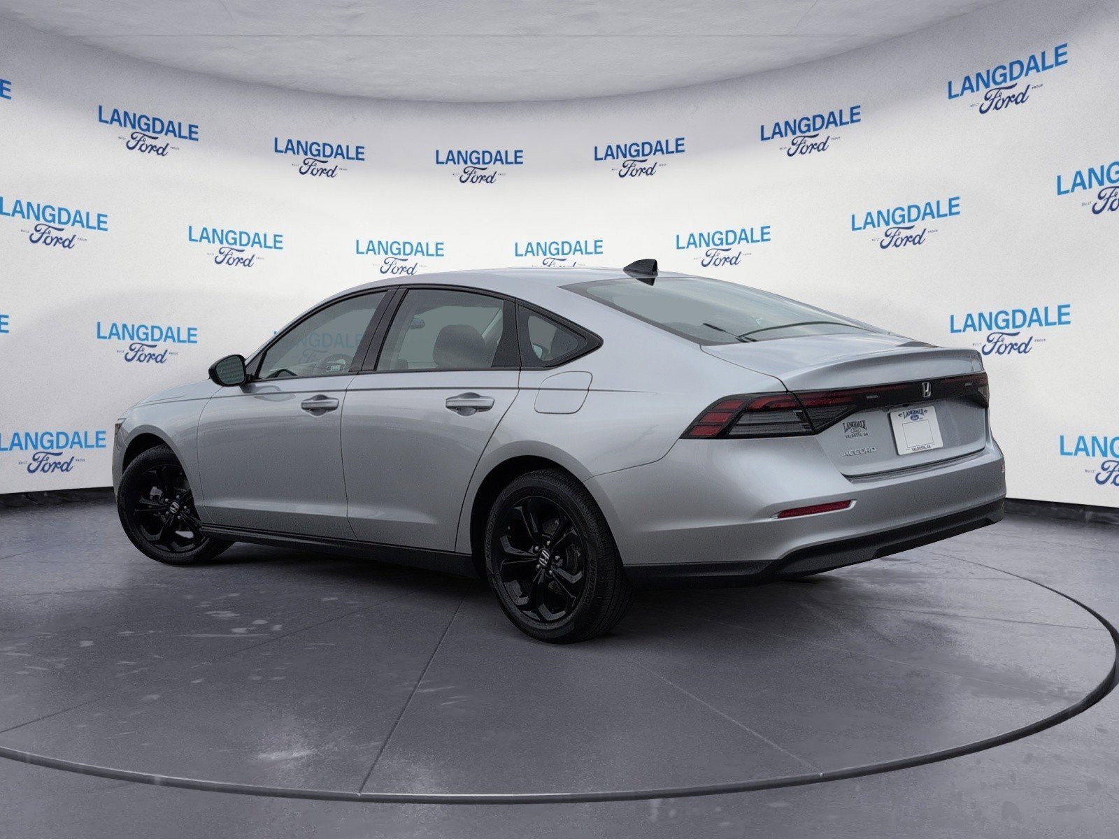 Used 2025 Honda Accord SE image 9