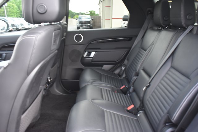 Used 2024 Land Rover Discovery S AWD/4WD image 16