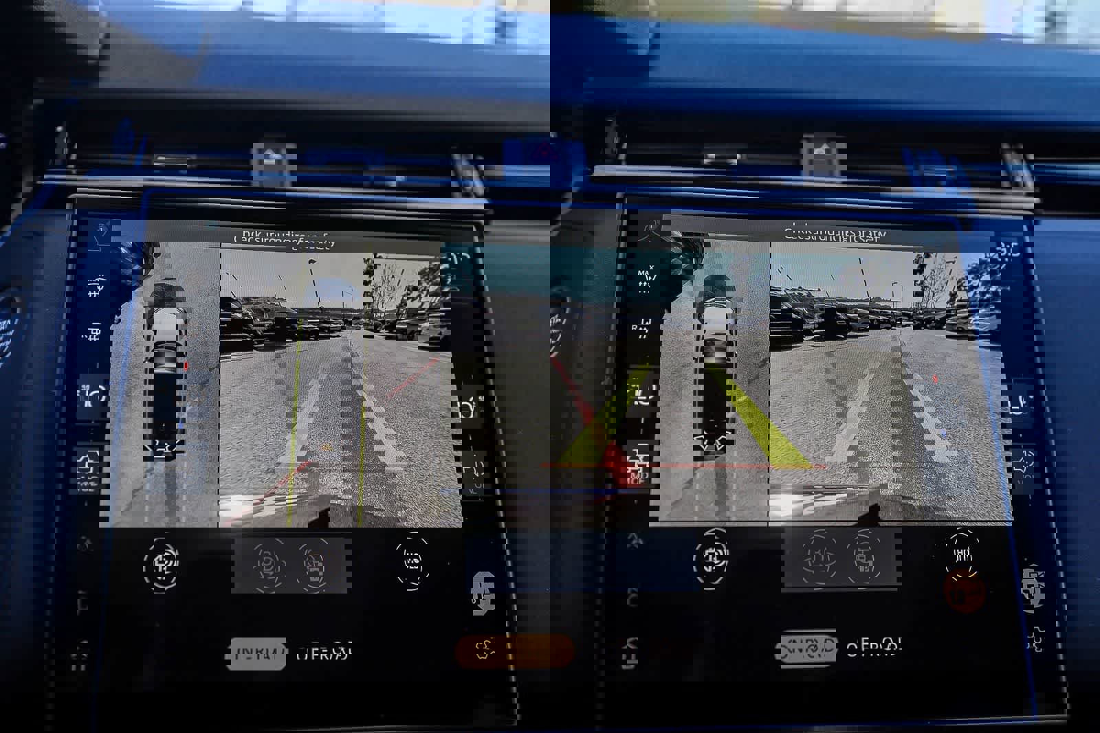 Used 2025 Land Rover Range Rover Velar Dynamic SE AWD/4WD image 21