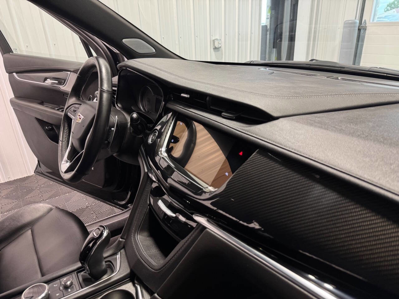 Used 2023 Cadillac XT6 Sport image 33