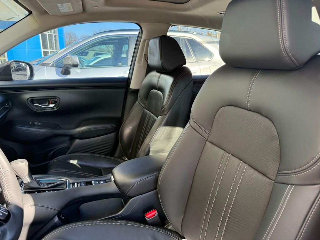 Used 2024 Honda HR-V EX-L image 8