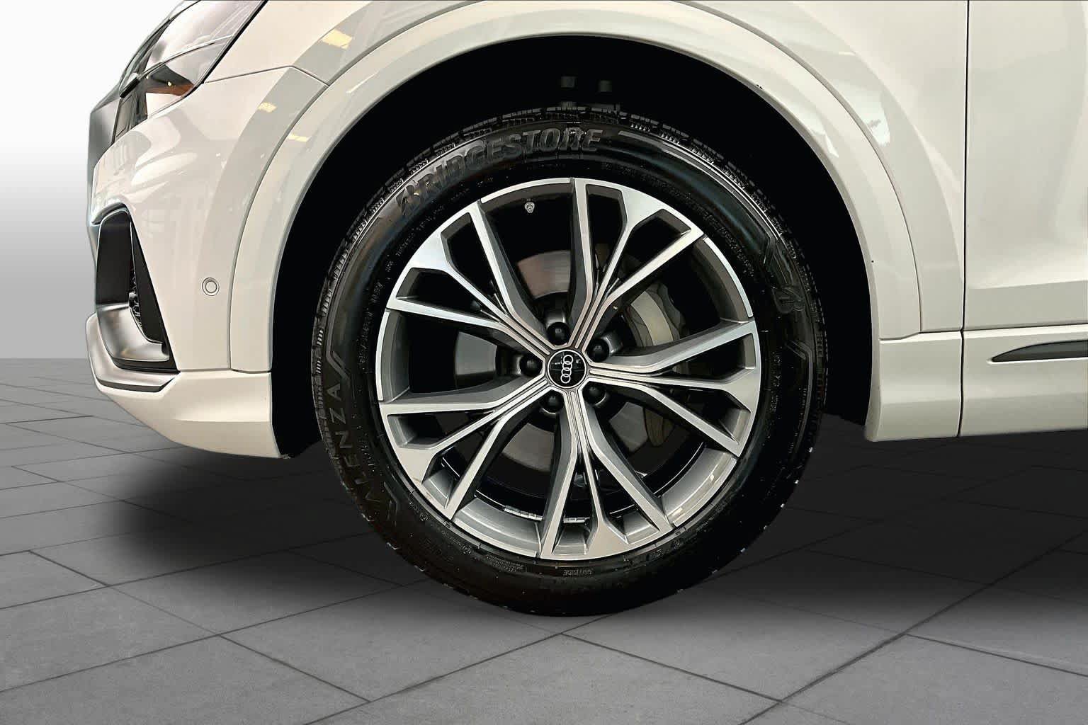Used 2023 Audi Q8 Premium Plus w/ Premium Plus Package AWD/4WD image 10