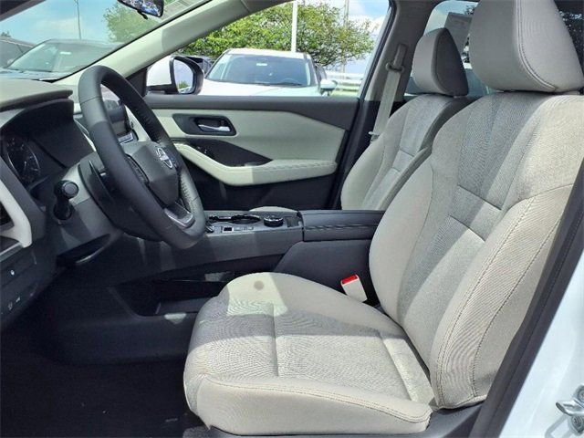 New 2025 Nissan Rogue SV image 10