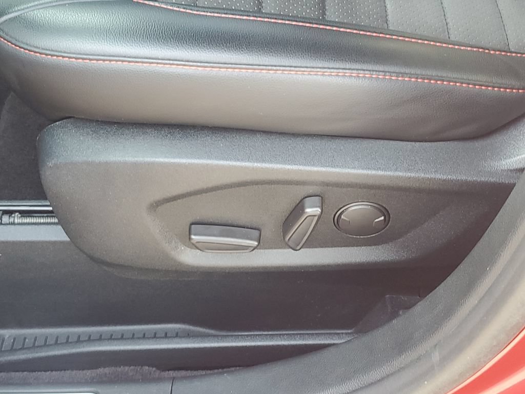 Used 2020 Ford Edge ST-Line FWD image 19
