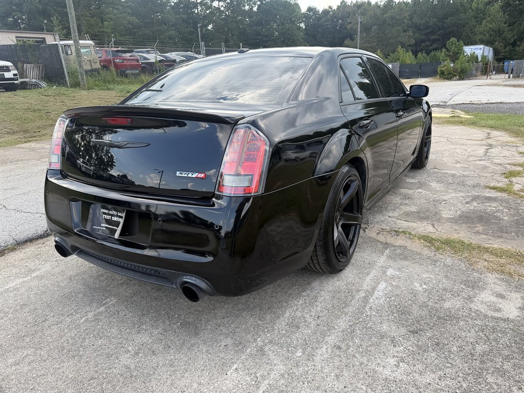 Used 2012 Chrysler 300 SRT8 w/ 19-Premium Speaker Group RWD image 5