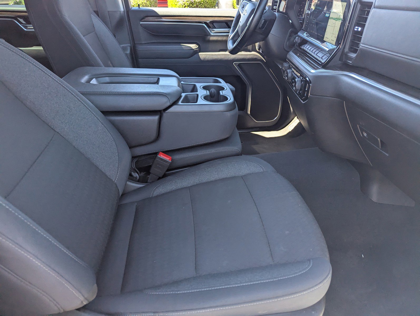 Certified 2025 Chevrolet Silverado 2500 LT w/ Convenience Package image 11