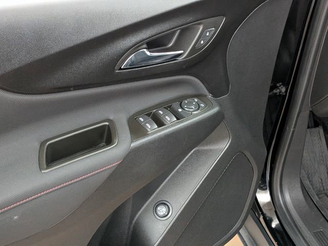 Used 2023 Chevrolet Equinox RS FWD image 13