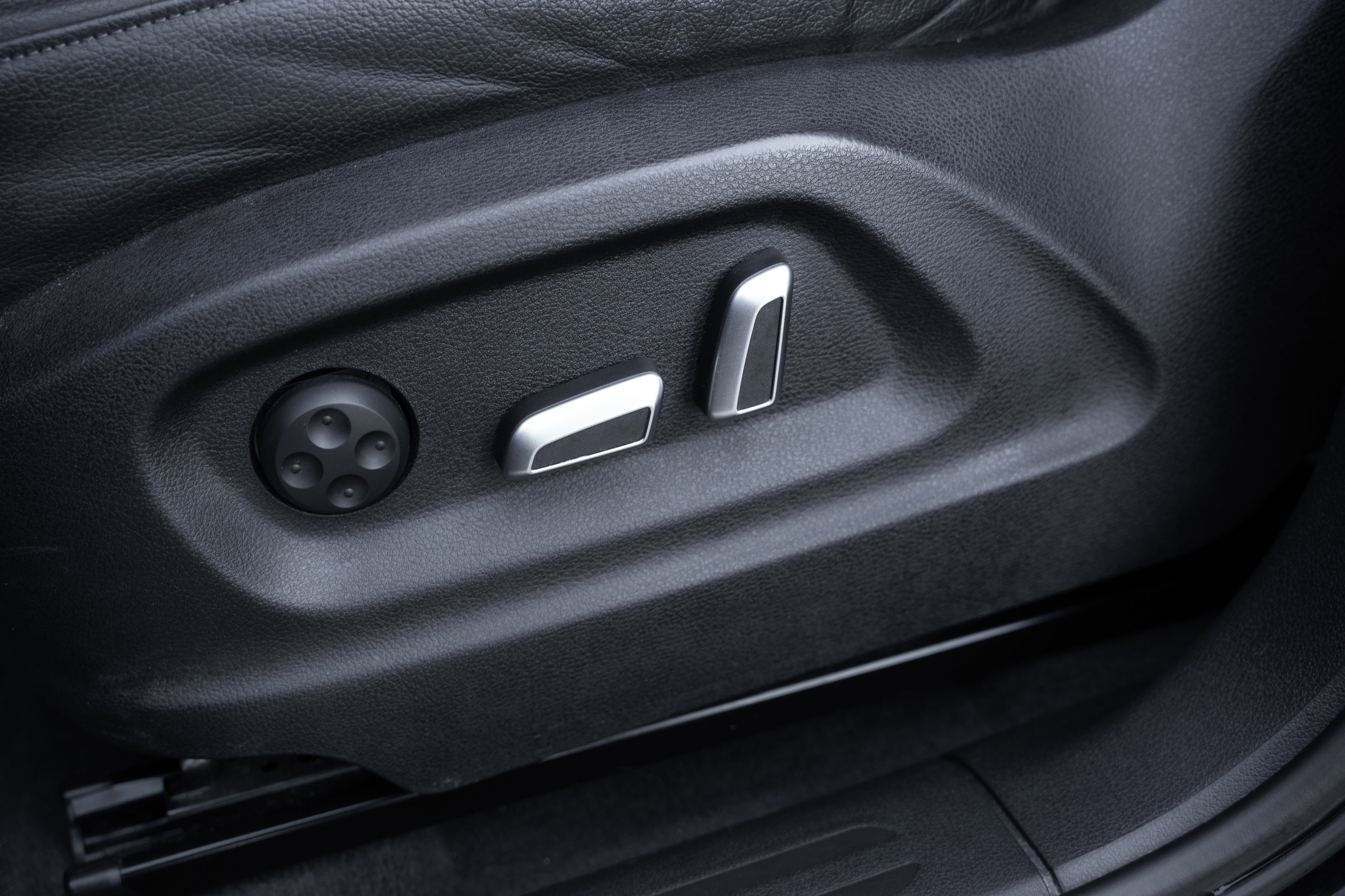 Used 2016 Audi Q5 2.0T Premium Plus w/ Technology Package image 21