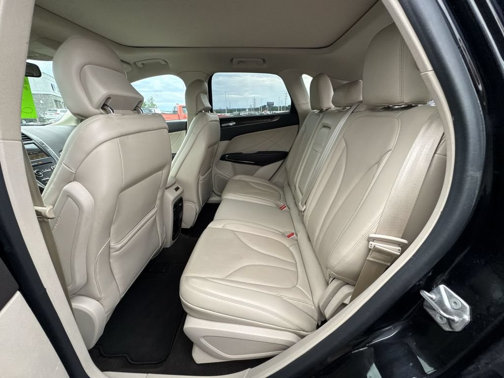 Used 2019 Lincoln MKC Reserve AWD/4WD image 29