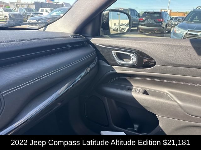 Used 2022 Jeep Compass Latitude w/ Convenience Group AWD/4WD image 23