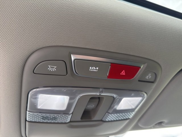 Used 2025 Kia Telluride S image 81