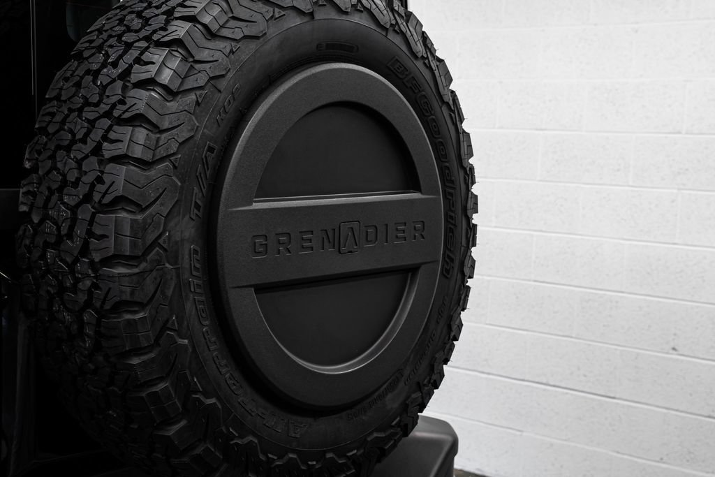Used 2025 INEOS Grenadier AWD/4WD image 18