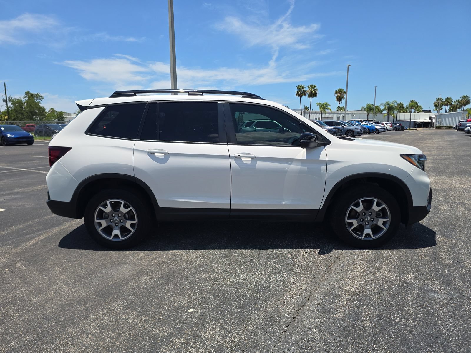 Certified 2023 Honda Passport TrailSport image 3