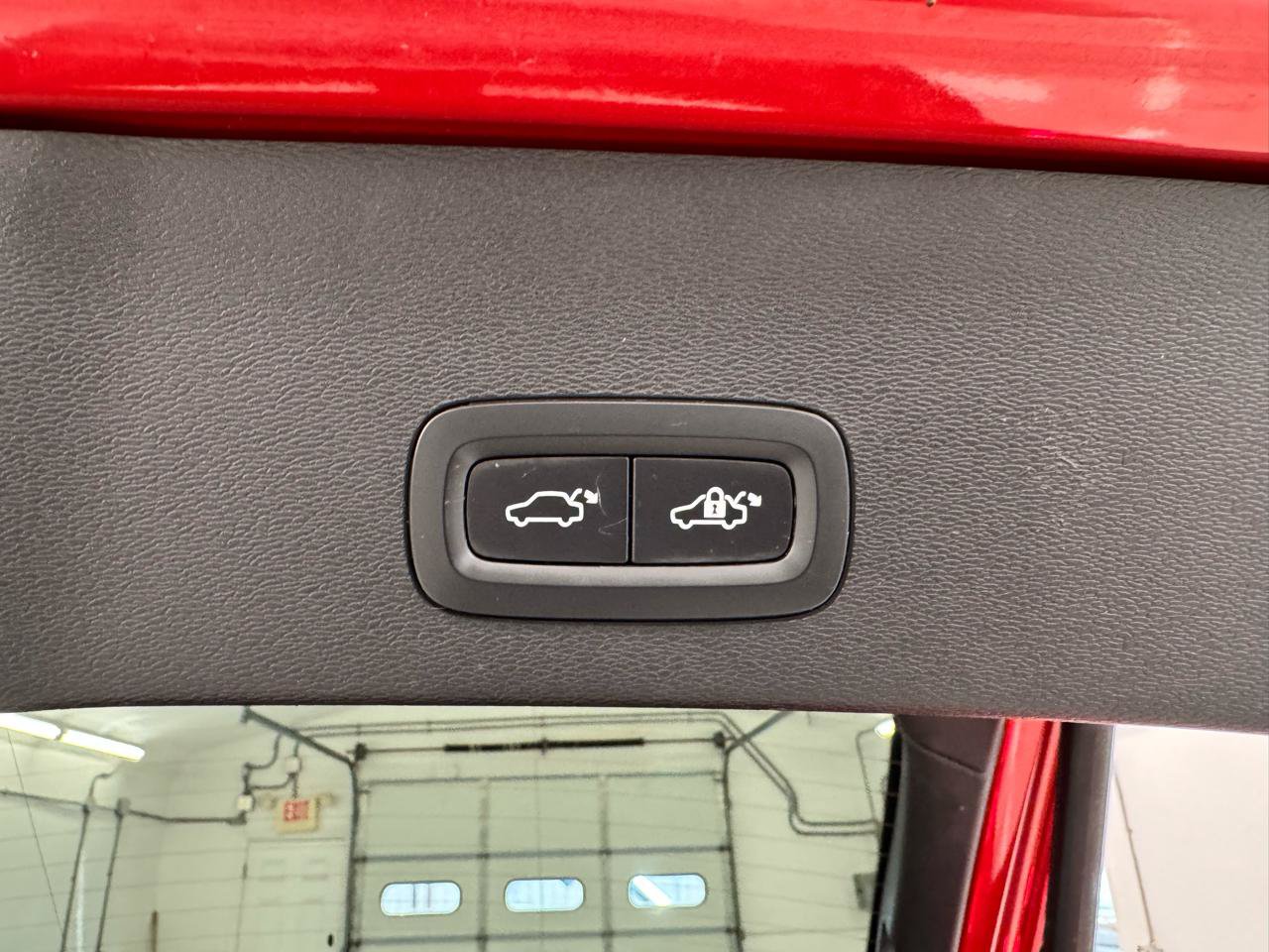 Used 2022 Volvo C40 P8 Recharge Ultimate AWD/4WD image 8