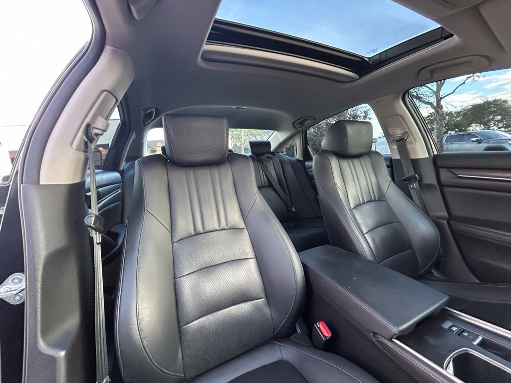 Used 2021 Honda Accord Touring image 30