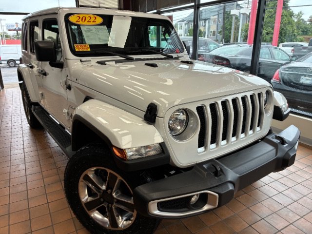 Used 2022 Jeep Wrangler Unlimited Sahara w/ Cold Weather Group AWD/4WD image 1