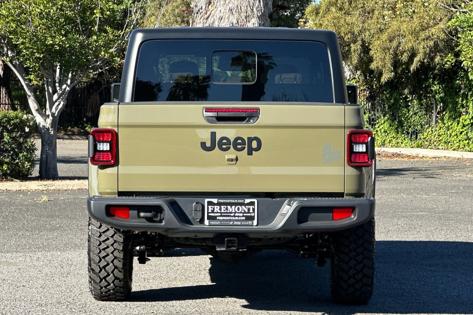 New 2026 Jeep Gladiator Willys AWD/4WD image 4
