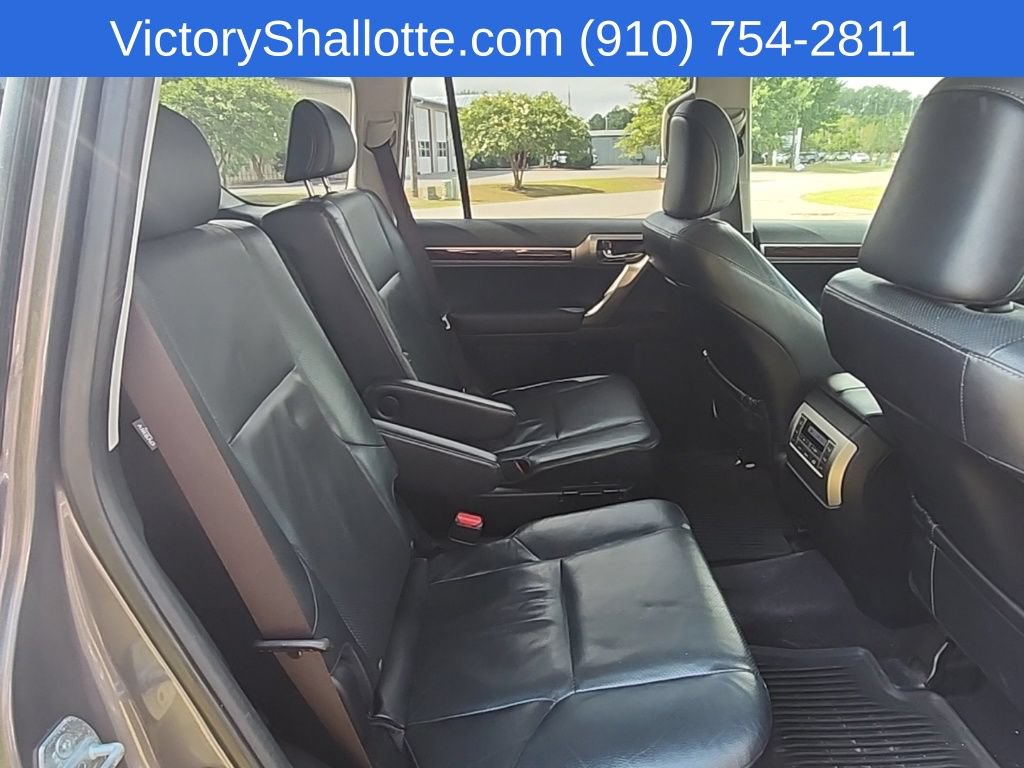 Used 2017 Lexus GX 460 Premium AWD/4WD image 36