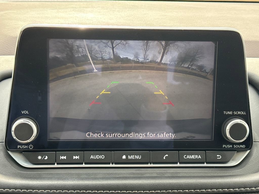 Used 2023 Nissan Rogue SV image 24