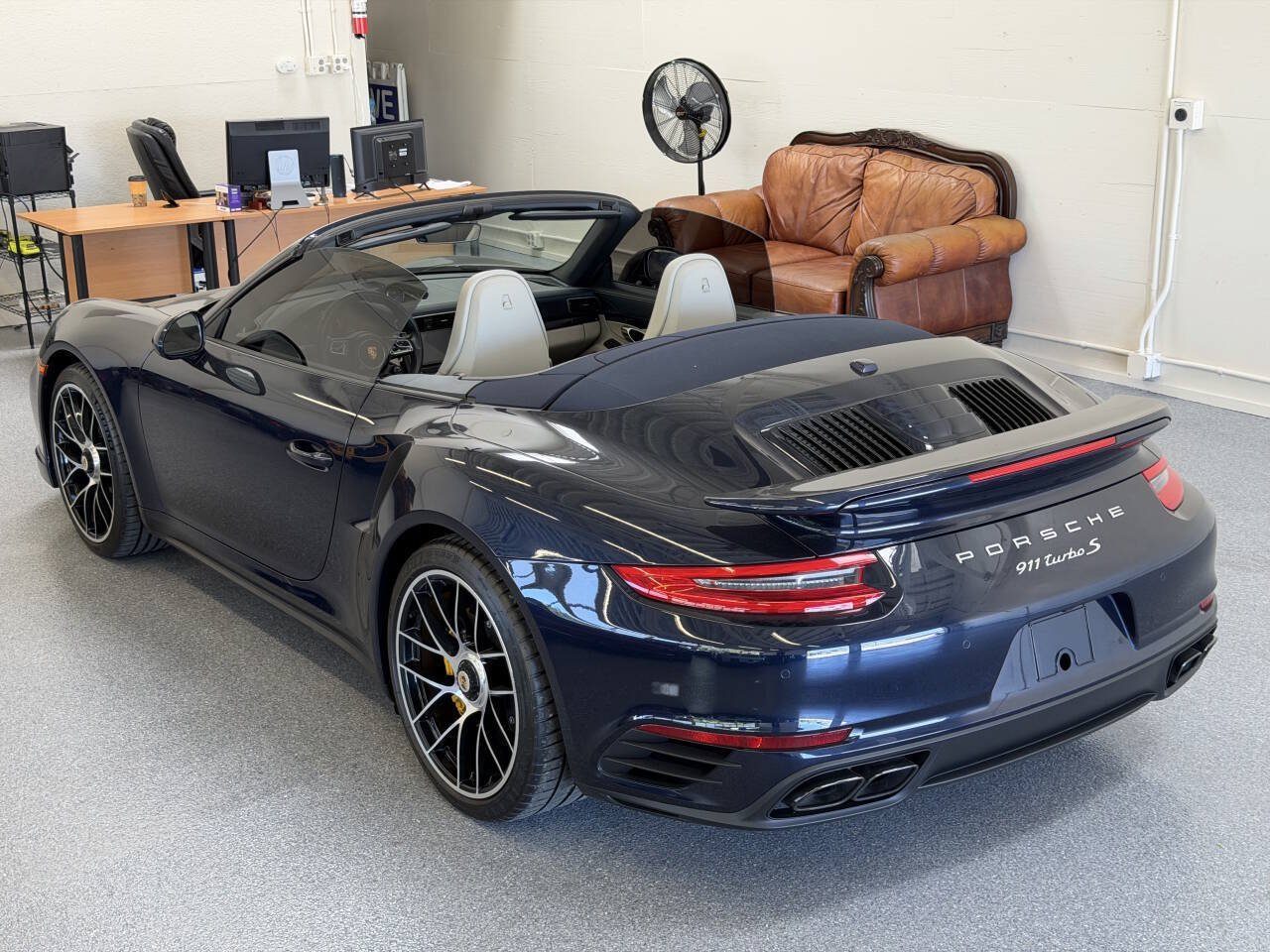 Used 2019 Porsche 911 Turbo S AWD/4WD image 30