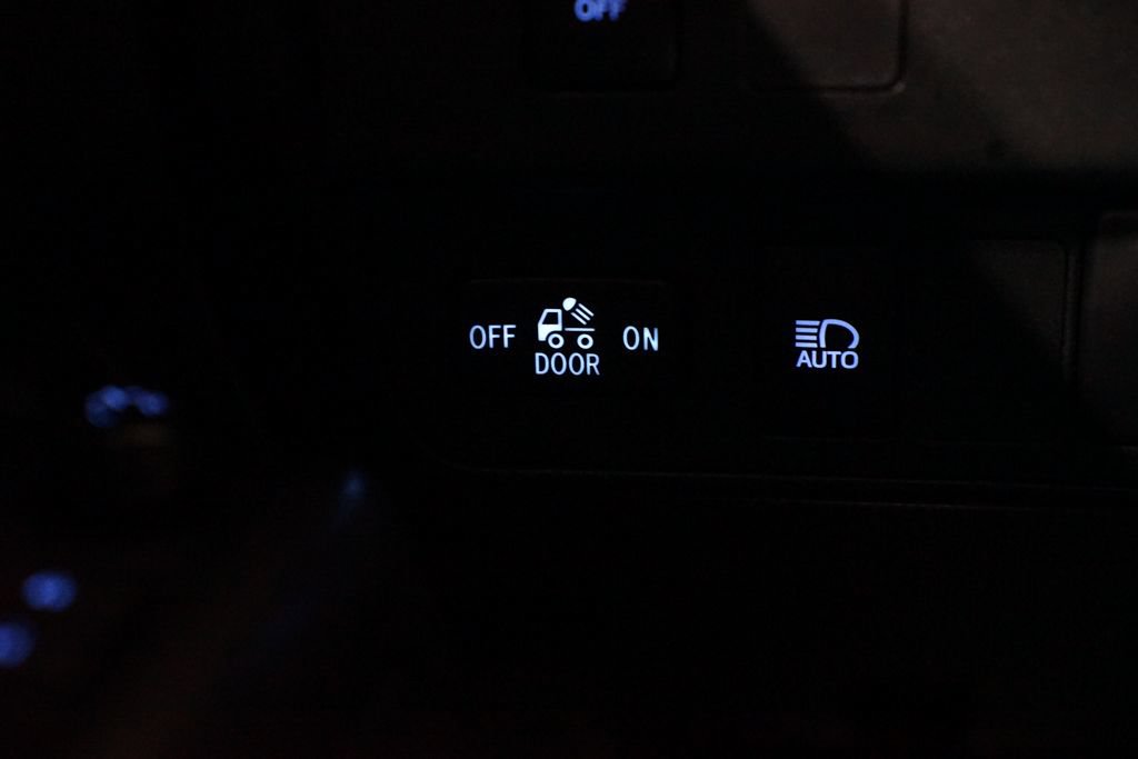 Used 2023 Toyota Tacoma SR5 w/ Technology Package RWD image 24