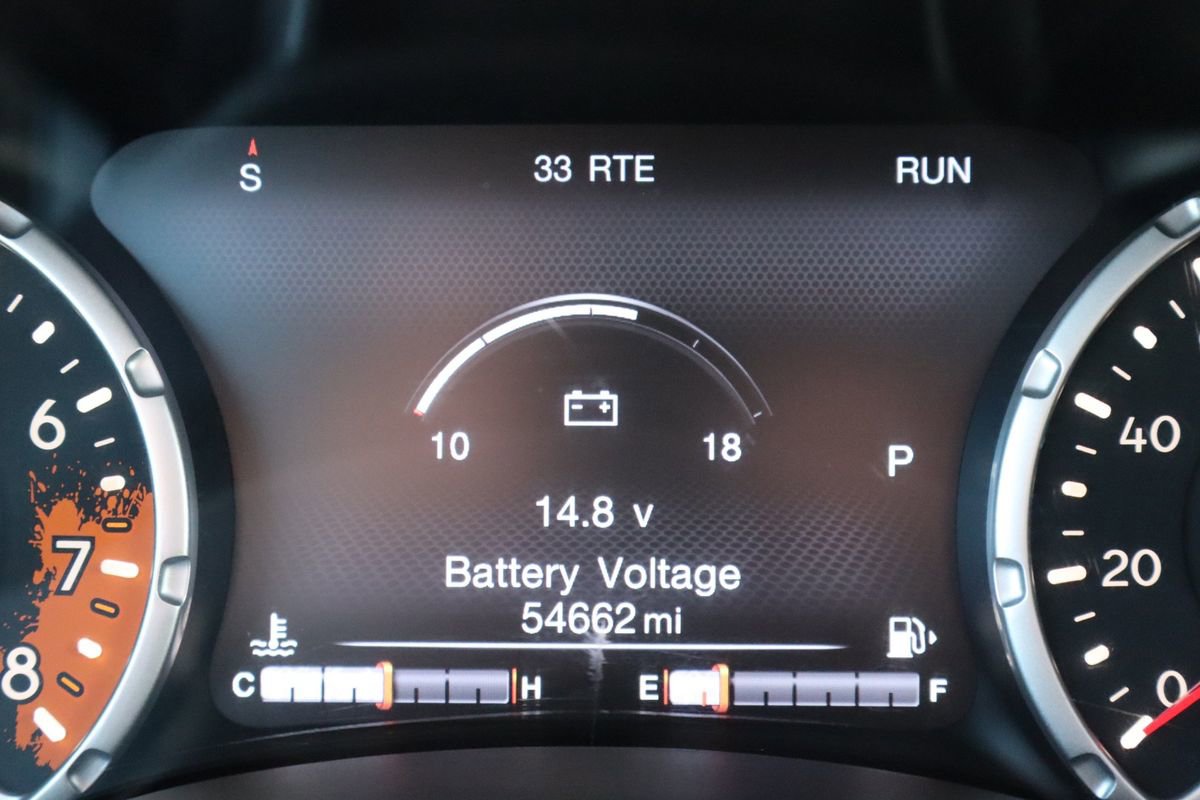 Used 2018 Jeep Renegade Limited w/ UConnect 8.4 Nav Group AWD/4WD image 46
