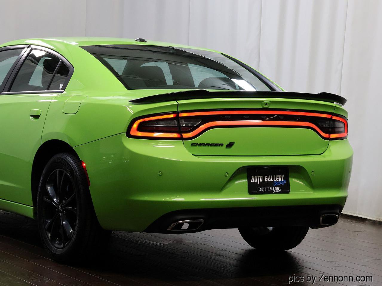 Used 2023 Dodge Charger SXT w/ Blacktop Package AWD/4WD image 8