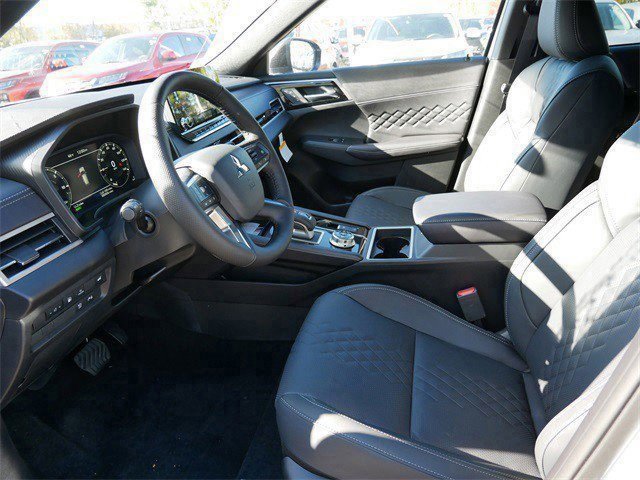 New 2025 Mitsubishi Outlander SEL Black Edition image 4