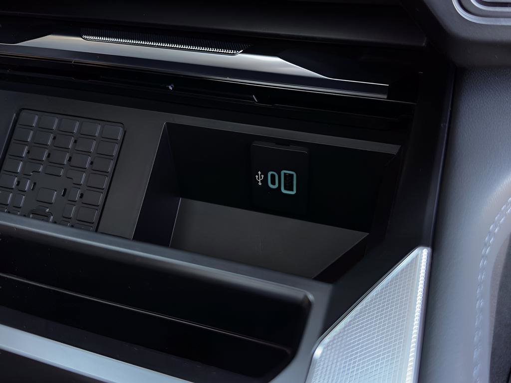 Used 2026 Ford F450 Platinum w/ FX4 Off-Road Package image 22