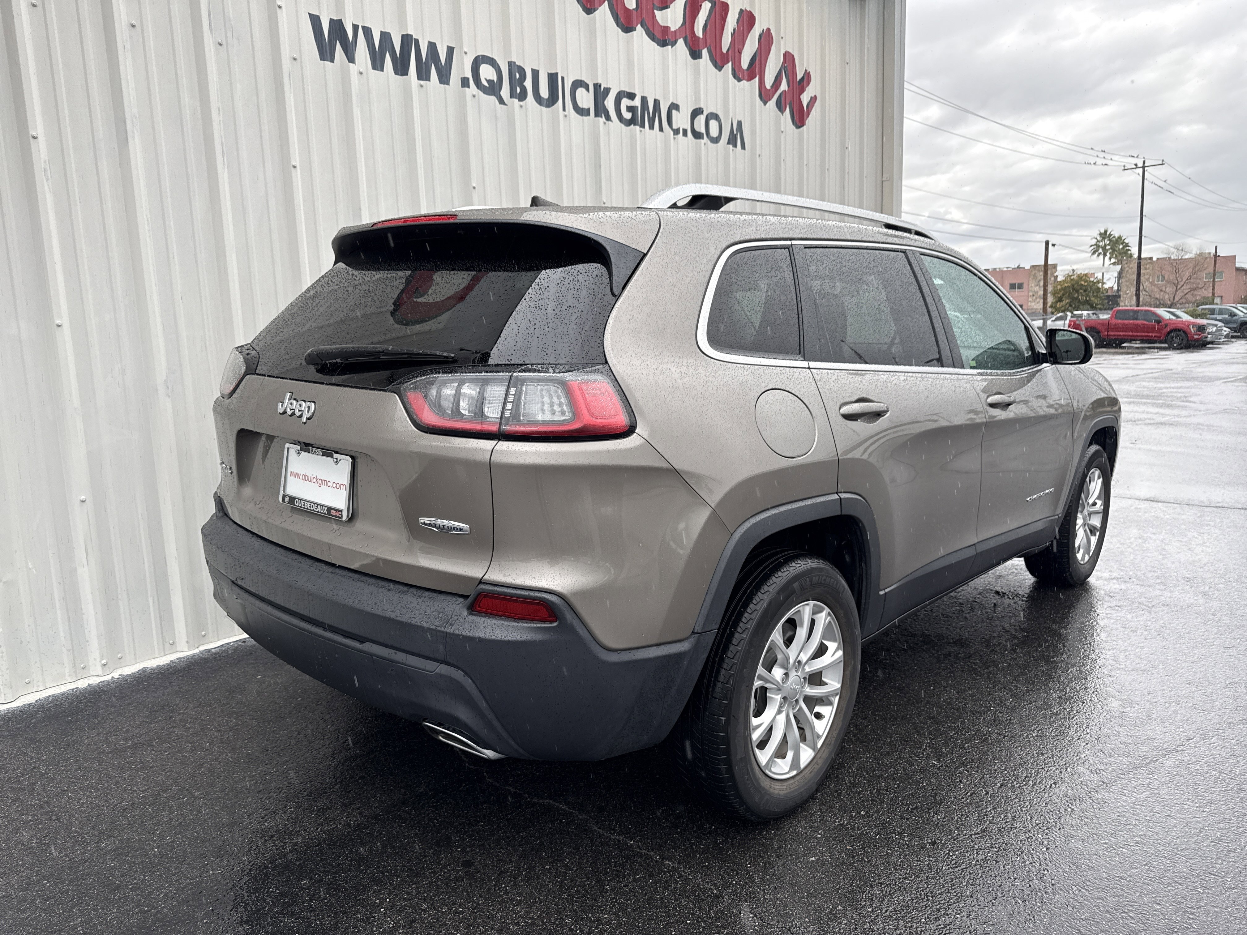 Used 2019 Jeep Cherokee Latitude w/ Popular Appearance Group image 40